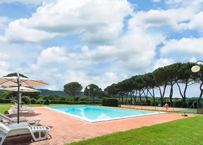 In With Pool Holiday home Bucine
